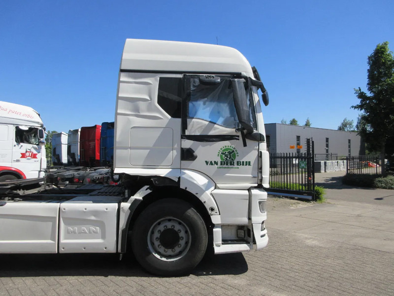 MAN MAN 18.420 CABINE TGS MODEL 2022 - Cab and interior for Truck: picture 2 MAN MAN 18.420 CABINE TGS MODEL 2022 - Cab and interior for Truck: picture 2