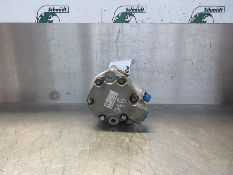 Mercedes-Benz A 003 460 40 80 // 61 80 // A 960 460 15 80 BENZ 1845 MP 5 EURO 6 - Steering pump for Truck: picture 5 Mercedes-Benz A 003 460 40 80 // 61 80 // A 960 460 15 80 BENZ 1845 MP 5 EURO 6 - Steering pump for Truck: picture 5