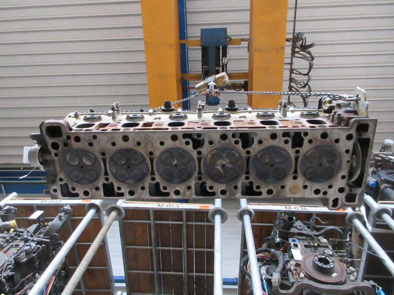Mercedes-Benz A 471 010 59 20 / A471 010 44 20 / A 471 010 52 20/ A 471 010 54 20 CILINDERKOP MERCEDES 1842 EURO 6 - Cylinder block for Truck: picture 5 Mercedes-Benz A 471 010 59 20 / A471 010 44 20 / A 471 010 52 20/ A 471 010 54 20 CILINDERKOP MERCEDES 1842 EURO 6 - Cylinder block for Truck: picture 5