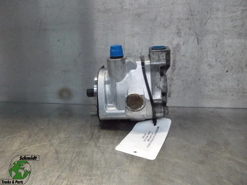 Mercedes-Benz A 960 460 02 80 STUURPOMP MERCEDES BENZ 1845 EURO 6 - Steering pump for Truck: picture 1 Mercedes-Benz A 960 460 02 80 STUURPOMP MERCEDES BENZ 1845 EURO 6 - Steering pump for Truck: picture 1