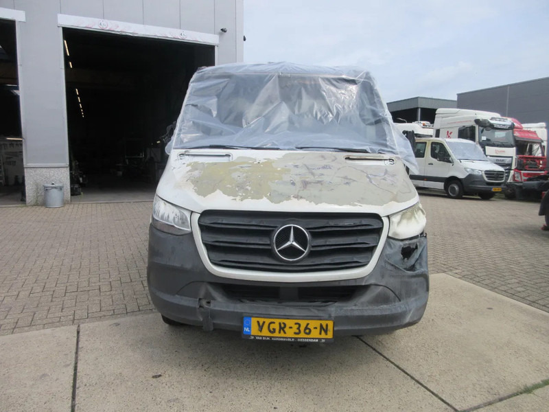 Mercedes-Benz MERCEDES SPRINTER CABINE COMPLEET ZONDER ACHTERCHASSIS - Cab and interior for Van: picture 3 Mercedes-Benz MERCEDES SPRINTER CABINE COMPLEET ZONDER ACHTERCHASSIS - Cab and interior for Van: picture 3