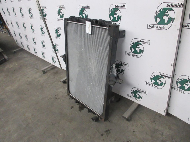Renault MAGNUM 7484201967 RADIATEUR EURO 5 - Radiator for Truck: picture 2 Renault MAGNUM 7484201967 RADIATEUR EURO 5 - Radiator for Truck: picture 2