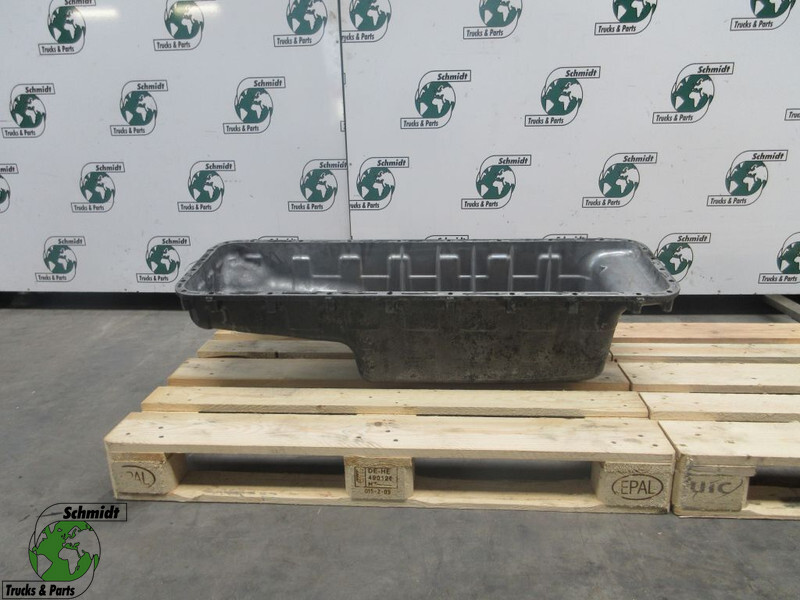 Scania 1549598 / 1766826 CARTERPAN EURO 5 - Oil pan for Truck: picture 1 Scania 1549598 / 1766826 CARTERPAN EURO 5 - Oil pan for Truck: picture 1