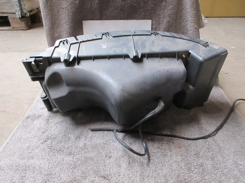 Scania 1732510 // 1467003 SCANIA R 420 KOPLAMP RECHTS EURO 5 - Headlight for Truck: picture 3 Scania 1732510 // 1467003 SCANIA R 420 KOPLAMP RECHTS EURO 5 - Headlight for Truck: picture 3