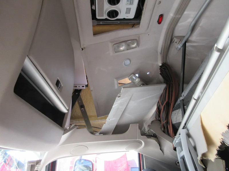 Tractor unit DAF XF 480 XF 480: picture 7