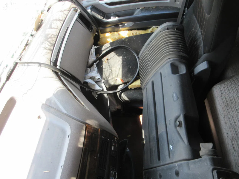 Tractor unit DAF XF 480 XF 480: picture 10