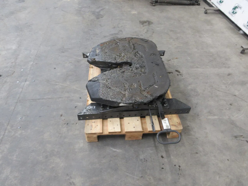 Volvo 21587522 // SAF HOLLAND G50-X D 152,3 U20,0 SK-S 3620 21587522 // SAF HOLLAND G50-X D 152,3 U20,0 SK-S 3620 MODEL 2023 - Fifth wheel coupling for Truck: picture 2 Volvo 21587522 // SAF HOLLAND G50-X D 152,3 U20,0 SK-S 3620 21587522 // SAF HOLLAND G50-X D 152,3 U20,0 SK-S 3620 MODEL 2023 - Fifth wheel coupling for Truck: picture 2