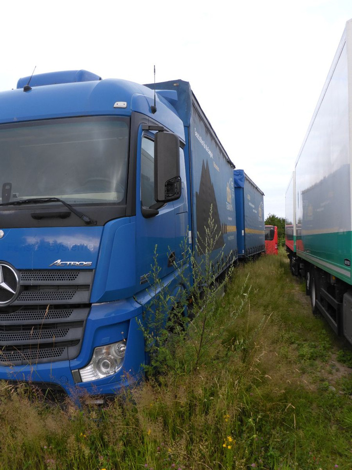 Mercedes-Benz 1840 Top Zustand 106 m3 Euro 6 + Anhänger - Curtainsider truck: picture 5 Mercedes-Benz 1840 Top Zustand 106 m3 Euro 6 + Anhänger - Curtainsider truck: picture 5