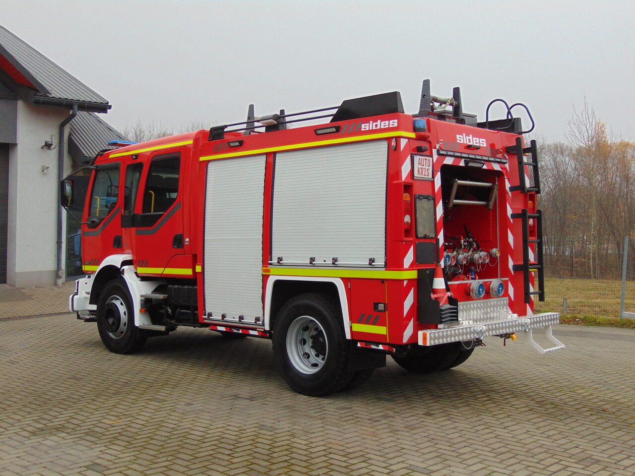 RENAULT Midlum 270dCi SIDES - Fire truck: picture 3 RENAULT Midlum 270dCi SIDES - Fire truck: picture 3