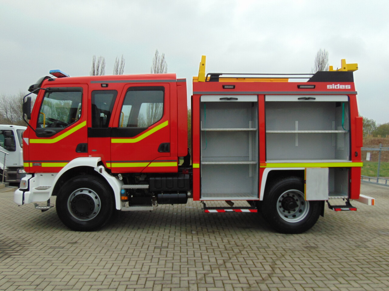 Fire truck RENAULT Midlum 270dCi SIDES TOP: picture 8