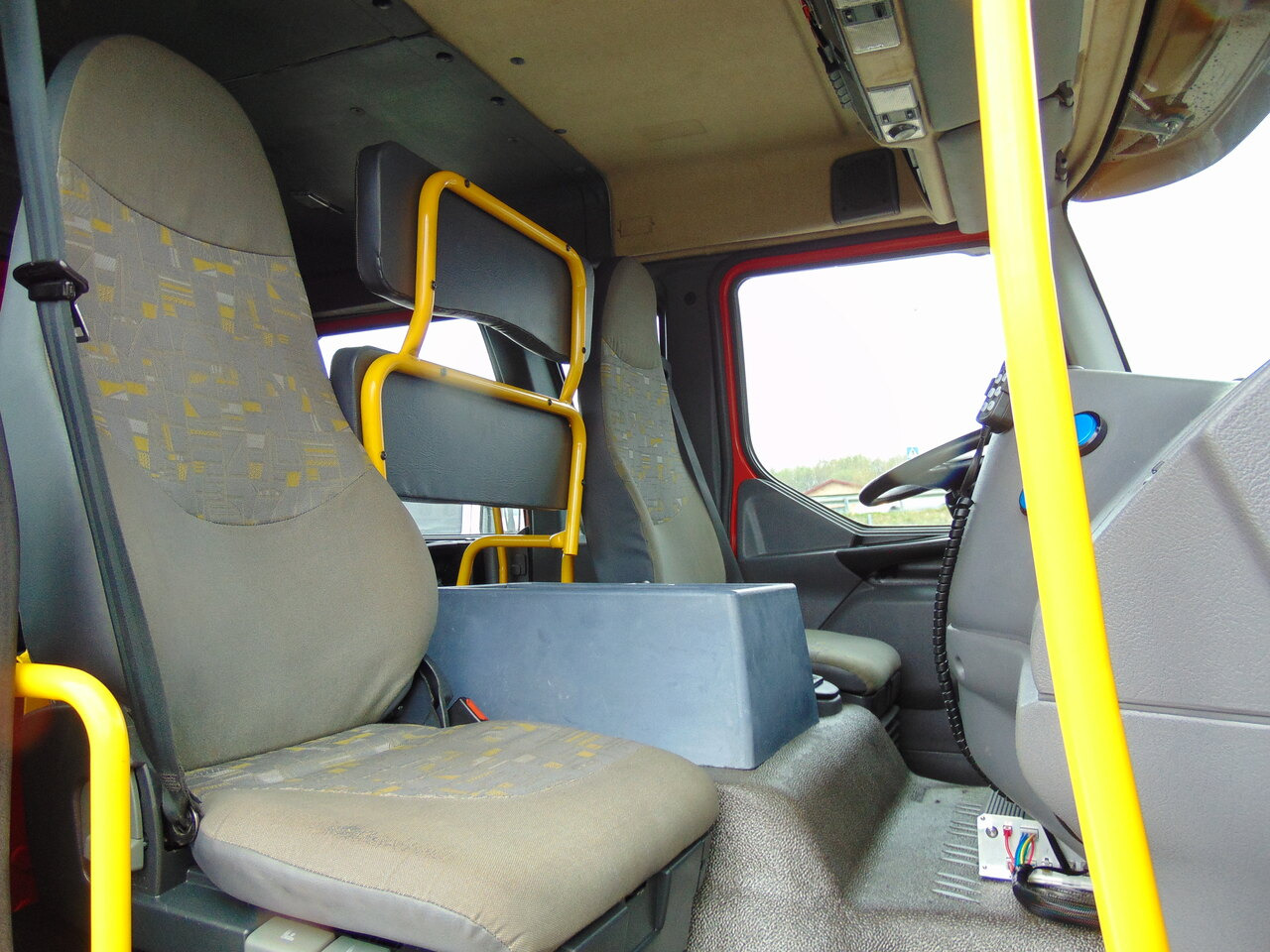 Fire truck RENAULT Midlum 270dCi SIDES TOP: picture 18