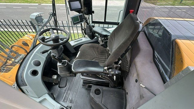 Wheel loader Liebherr L550 Xpower: picture 15