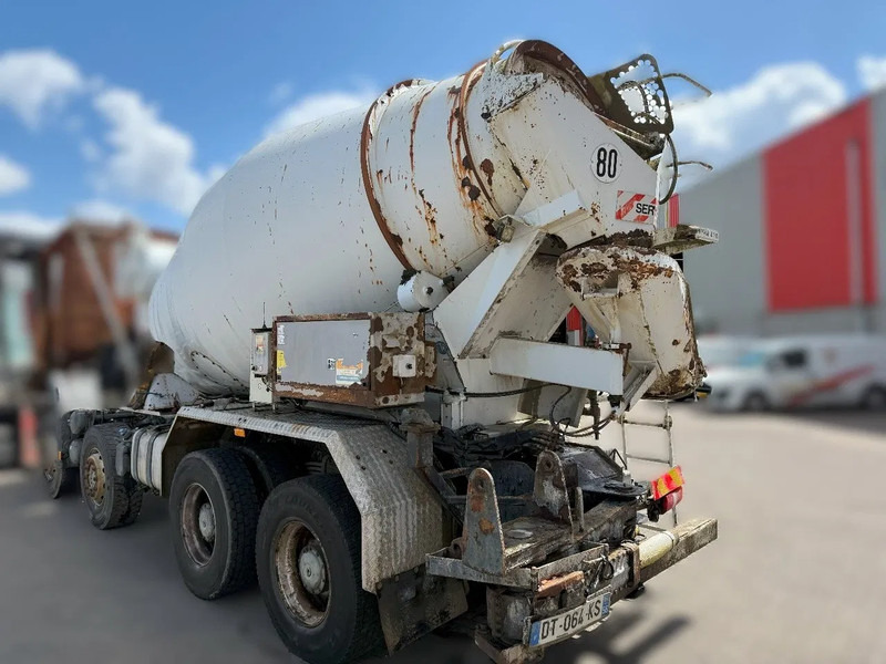 Liebherr 804 FSL 804 FSL / 8m³ / WATERTANK 500 LITER / POMP NOT INCLUDED / ! EMPTY ! / 2015 - Attachment: picture 3 Liebherr 804 FSL 804 FSL / 8m³ / WATERTANK 500 LITER / POMP NOT INCLUDED / ! EMPTY ! / 2015 - Attachment: picture 3