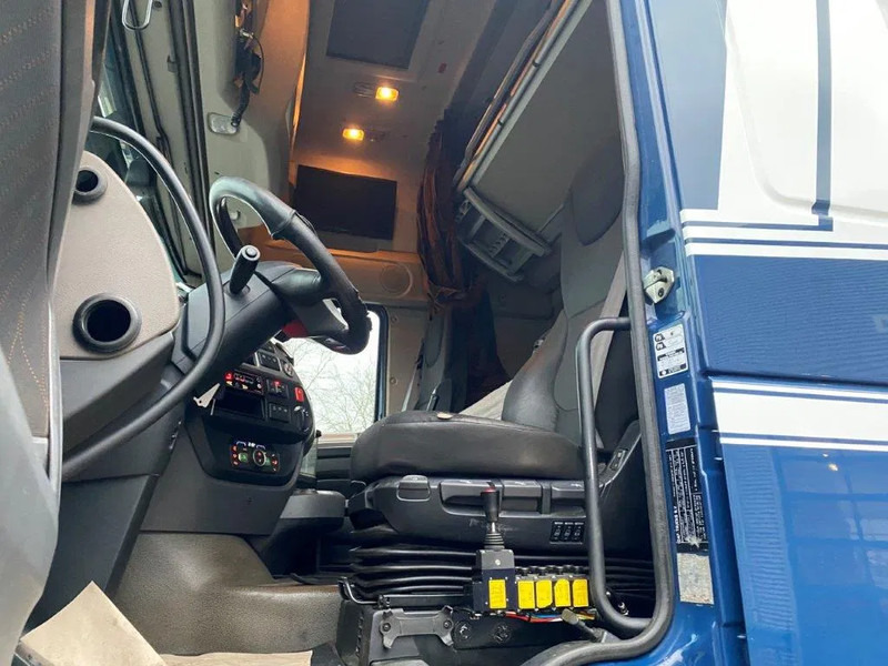 Hook lift truck DAF XF106-530 8X2 / AJK HOOKLIFT 25000KG / 9 TON FRONT AXLE / NAVI / ONLY:612482 KM / SSC / AUTOMATIC / EURO-6 / 2019: picture 13