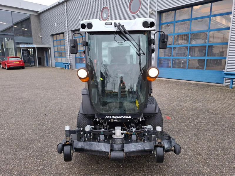 Ransomes MP493 / 3287 HOURS / NL REGISTRATION / 4 WHEEL DRIVE / 50 HP / AIRCO / CLOSED CABIN / 2017 - Garden mower: picture 4 Ransomes MP493 / 3287 HOURS / NL REGISTRATION / 4 WHEEL DRIVE / 50 HP / AIRCO / CLOSED CABIN / 2017 - Garden mower: picture 4