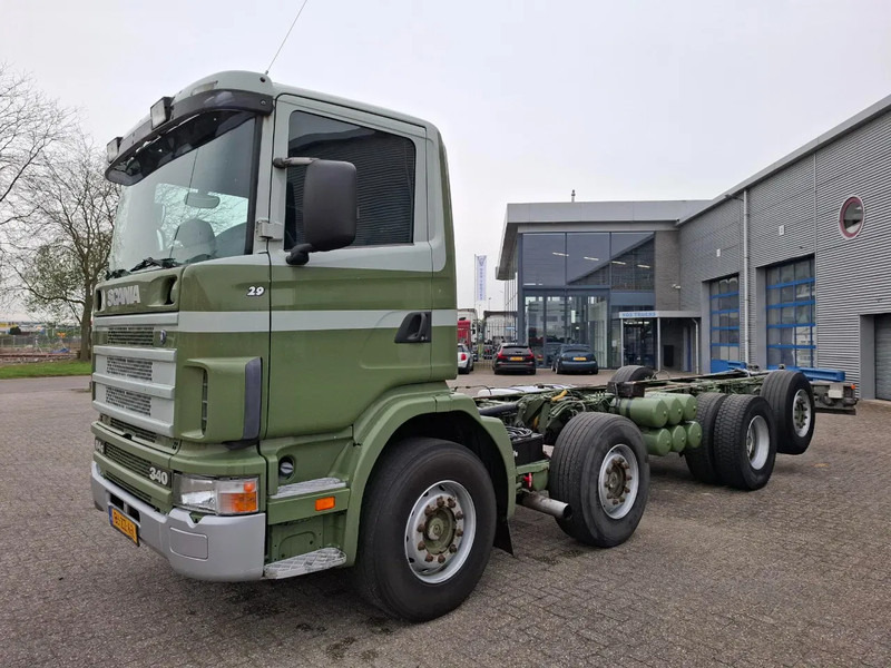 Scania 114G-340 / 8X2 / NL TRUCK / LIFT+LENKACHSE / INLINER / 9TON FRONT AXLE / AIRCO / GOOD CONDITION / MANUAL / EURO-2 / 2001 - Cab chassis truck: picture 1 Scania 114G-340 / 8X2 / NL TRUCK / LIFT+LENKACHSE / INLINER / 9TON FRONT AXLE / AIRCO / GOOD CONDITION / MANUAL / EURO-2 / 2001 - Cab chassis truck: picture 1