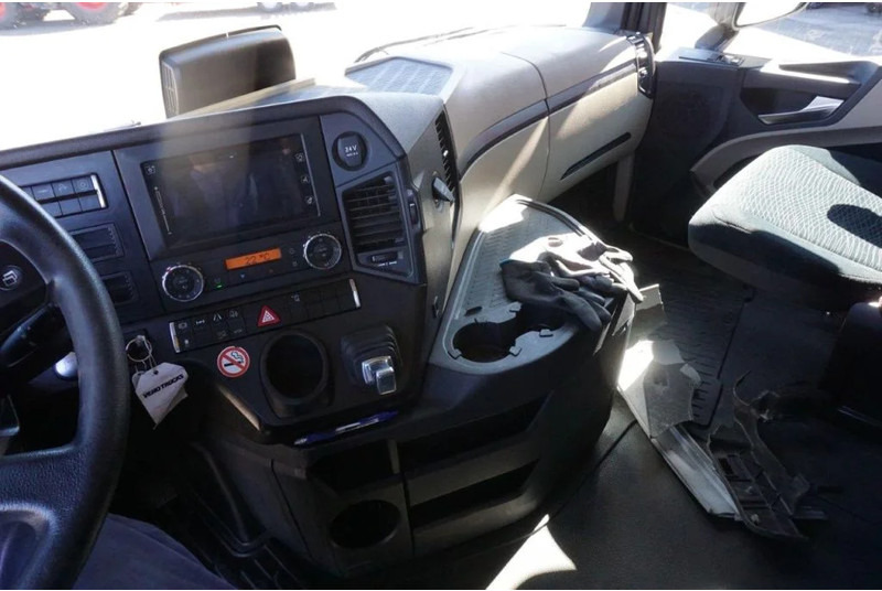 Tractor unit Mercedes-Benz ACTROS 1846 AUTOMATIC / RUNNING / EURO-6 / 2019: picture 14