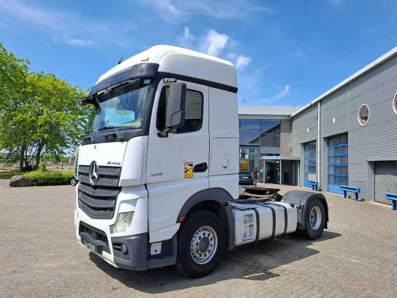 Mercedes-Benz Actros 1945 / HYDRAULICS / LWDS / AIRCO / SMART TACHO / 2XBED / FRIDGE / AUTOMATIC / EURO-6 / 2019 - Tractor unit: picture 1 Mercedes-Benz Actros 1945 / HYDRAULICS / LWDS / AIRCO / SMART TACHO / 2XBED / FRIDGE / AUTOMATIC / EURO-6 / 2019 - Tractor unit: picture 1