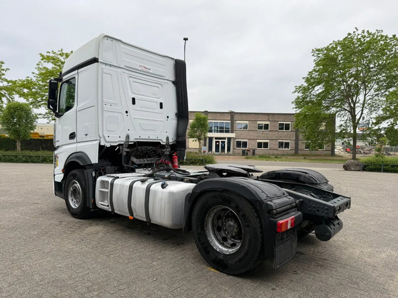 Mercedes-Benz Actros 1945 / HYDRAULICS / LWDS / AIRCO / SMART TACHO / 2XBED / FRIDGE / AUTOMATIC / EURO-6 / 2019 - Tractor unit: picture 3 Mercedes-Benz Actros 1945 / HYDRAULICS / LWDS / AIRCO / SMART TACHO / 2XBED / FRIDGE / AUTOMATIC / EURO-6 / 2019 - Tractor unit: picture 3