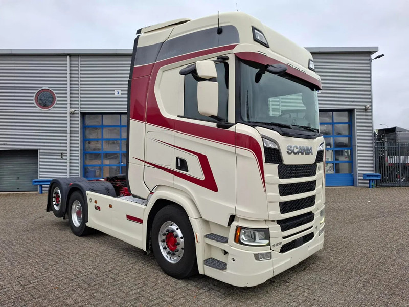 Scania NGS S650 V8 / RETARDER / 633397 KM / FULL-AIR / INLINER / FULL SPOILER / LEATHER / ALCOA / NAVI / FRIDGE / EURO-6 / 2020 - Tractor unit: picture 2 Scania NGS S650 V8 / RETARDER / 633397 KM / FULL-AIR / INLINER / FULL SPOILER / LEATHER / ALCOA / NAVI / FRIDGE / EURO-6 / 2020 - Tractor unit: picture 2
