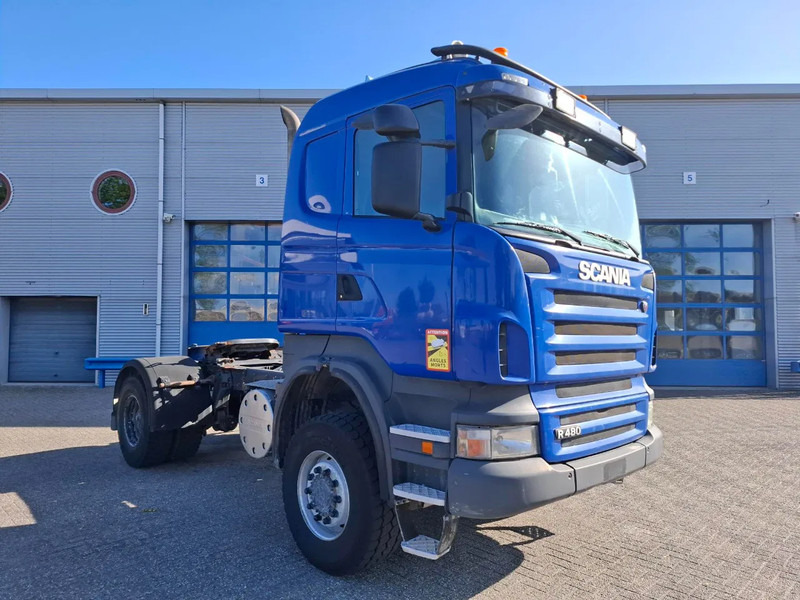 Scania R480 / 4X4 / BIG AXLE / PTO PREPAIRED / ONLY:441129 KM / MANUAL / EURO-4 / 2009 - Tractor unit: picture 2 Scania R480 / 4X4 / BIG AXLE / PTO PREPAIRED / ONLY:441129 KM / MANUAL / EURO-4 / 2009 - Tractor unit: picture 2