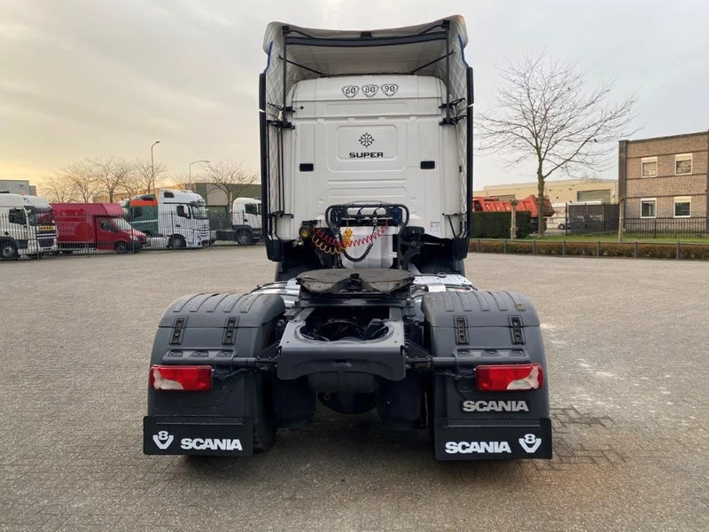 Scania R520 / RETARDER / DOUBLE TANK / AUTOMATIC / PARK-COOL / EURO-6 / 2015 - Tractor unit: picture 4 Scania R520 / RETARDER / DOUBLE TANK / AUTOMATIC / PARK-COOL / EURO-6 / 2015 - Tractor unit: picture 4