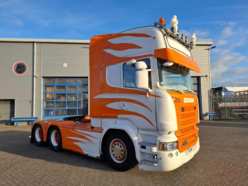 Scania R580 V8 / RETARDER / HYDRAULICS / TUV:06-08-2026 / FULL-AIR / LEATHER / XENON / AUTOMATIC / EURO-6 / 2014 - Tractor unit: picture 2 Scania R580 V8 / RETARDER / HYDRAULICS / TUV:06-08-2026 / FULL-AIR / LEATHER / XENON / AUTOMATIC / EURO-6 / 2014 - Tractor unit: picture 2