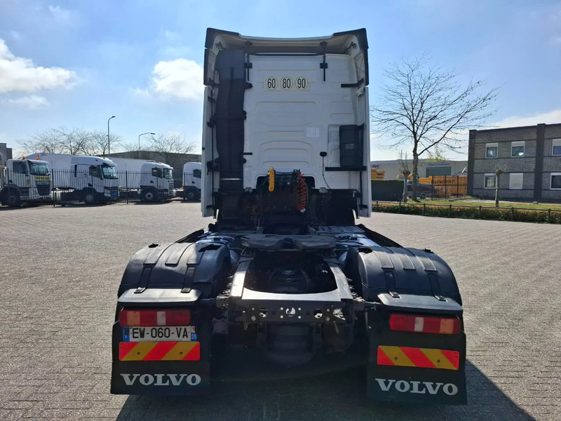 Volvo FH4-460 / VEB+ / DOUBLE TANK / FRIDGE / AUTOMATIC / EURO-6 / 2018 - Tractor unit: picture 4 Volvo FH4-460 / VEB+ / DOUBLE TANK / FRIDGE / AUTOMATIC / EURO-6 / 2018 - Tractor unit: picture 4