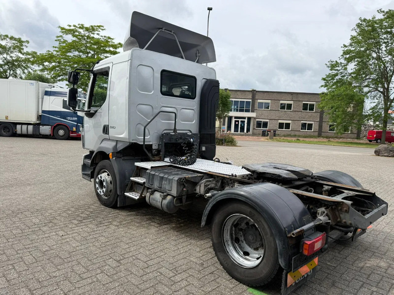 Volvo FL7-240 / ONLY:168549 KM / TUV:22-10-2025 / 3SEATS / MANUAL / EURO-5 / 2011 - Tractor unit: picture 3 Volvo FL7-240 / ONLY:168549 KM / TUV:22-10-2025 / 3SEATS / MANUAL / EURO-5 / 2011 - Tractor unit: picture 3
