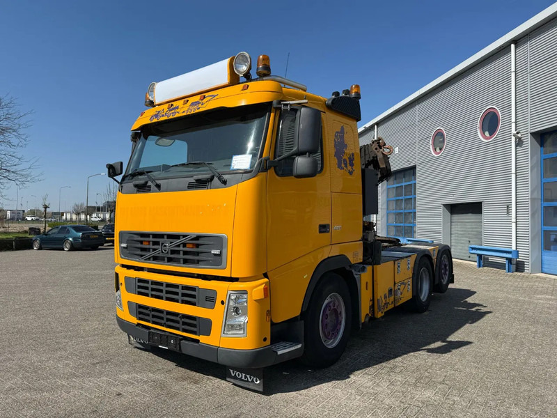 Volvo FH12-420 / CRANE AMCO VEBA V8204S / REMOTE / XENON / AIRCO / ANALOGE TACHO / MANUAL / EURO-3 / 2003 - Crane truck: picture 3 Volvo FH12-420 / CRANE AMCO VEBA V8204S / REMOTE / XENON / AIRCO / ANALOGE TACHO / MANUAL / EURO-3 / 2003 - Crane truck: picture 3