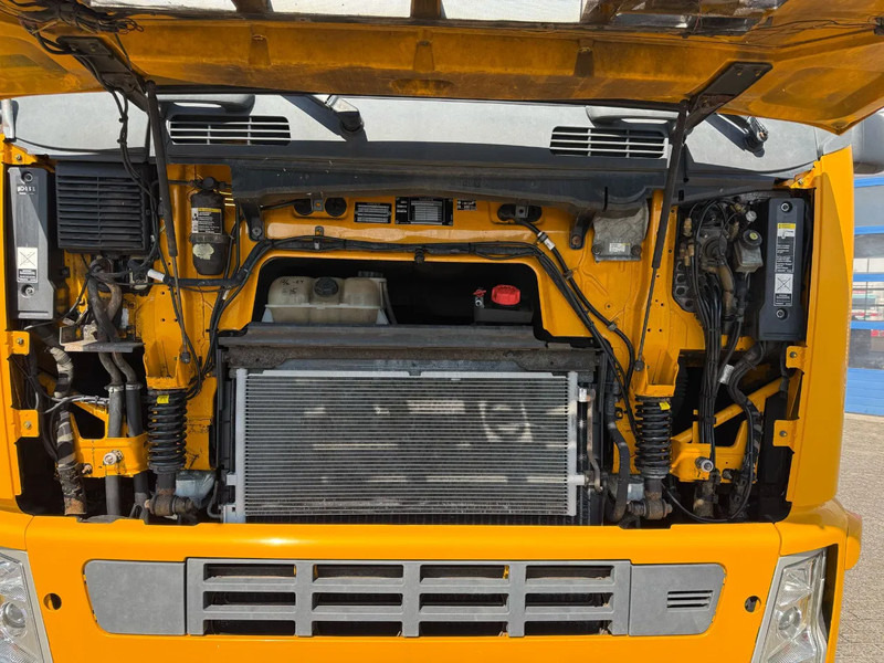 Volvo FH12-420 / CRANE AMCO VEBA V8204S / REMOTE / XENON / AIRCO / ANALOGE TACHO / MANUAL / EURO-3 / 2003 on lease Volvo FH12-420 / CRANE AMCO VEBA V8204S / REMOTE / XENON / AIRCO / ANALOGE TACHO / MANUAL / EURO-3 / 2003: picture 11