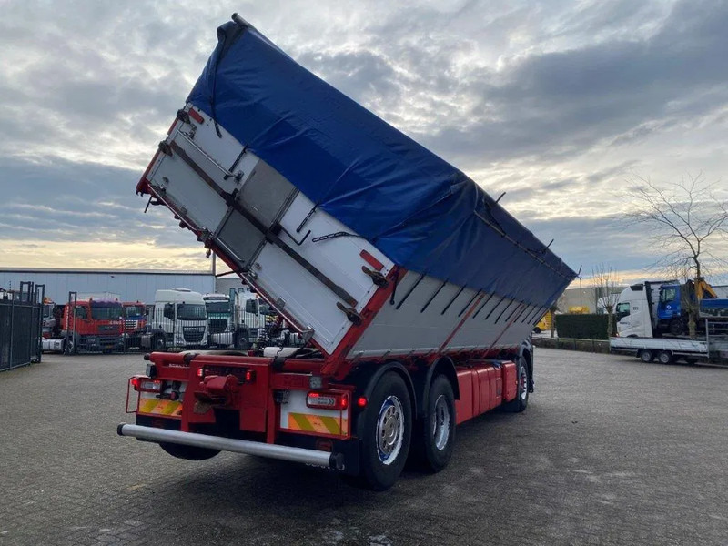 Tipper Volvo FH4-540 / VEB+ / ACC / LWDS / 3SIDE TIPPER / DYNAMIC STEERING / LEATHER / FULL-AIR / AUTOMATIC / EURO-6 / 2017: picture 11 Tipper Volvo FH4-540 / VEB+ / ACC / LWDS / 3SIDE TIPPER / DYNAMIC STEERING / LEATHER / FULL-AIR / AUTOMATIC / EURO-6 / 2017: picture 11