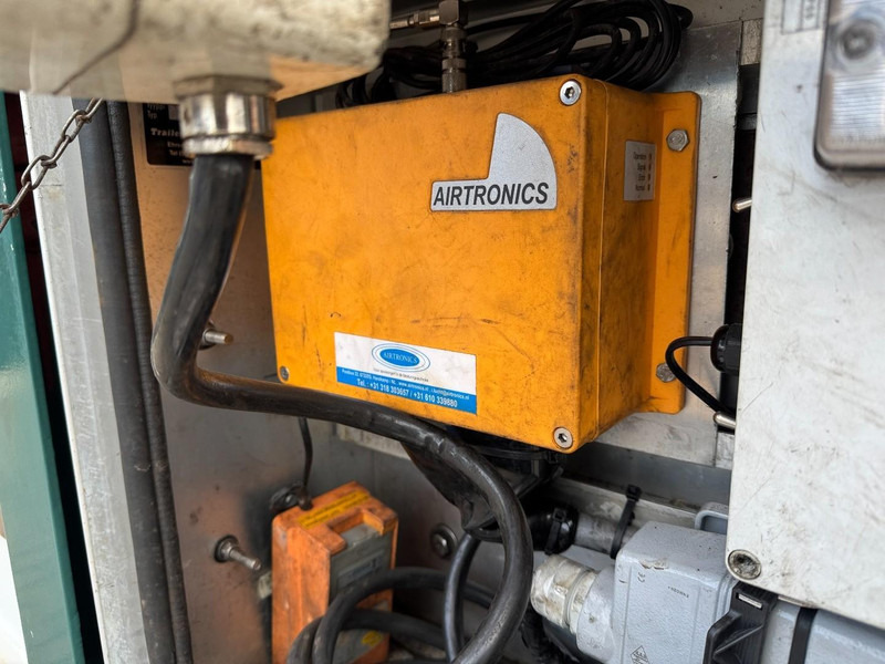 Container transporter/ Swap body semi-trailer HAMMAR 151 S, Fully renovated, RC, 40 / 30 / 20 Ft: picture 5 Container transporter/ Swap body semi-trailer HAMMAR 151 S, Fully renovated, RC, 40 / 30 / 20 Ft: picture 5