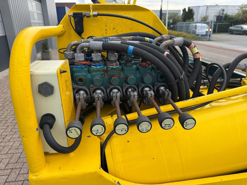 Container transporter/ Swap body semi-trailer HAMMAR 151 S, Fully renovated, RC, 40 / 30 / 20 Ft: picture 6 Container transporter/ Swap body semi-trailer HAMMAR 151 S, Fully renovated, RC, 40 / 30 / 20 Ft: picture 6