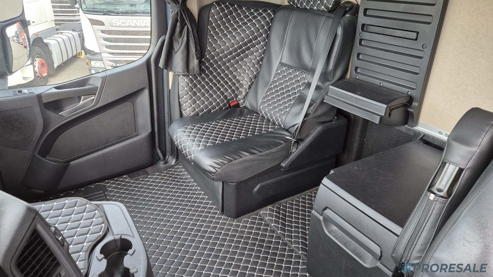 MERCEDES-BENZ ACTROS 1848 LSRL GIGA SPACE EURO 6 - Tractor unit: picture 5 MERCEDES-BENZ ACTROS 1848 LSRL GIGA SPACE EURO 6 - Tractor unit: picture 5