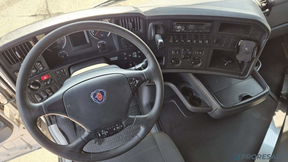 SCANIA R450 N320 HIGH LINE EURO 6 - Tractor unit: picture 4 SCANIA R450 N320 HIGH LINE EURO 6 - Tractor unit: picture 4