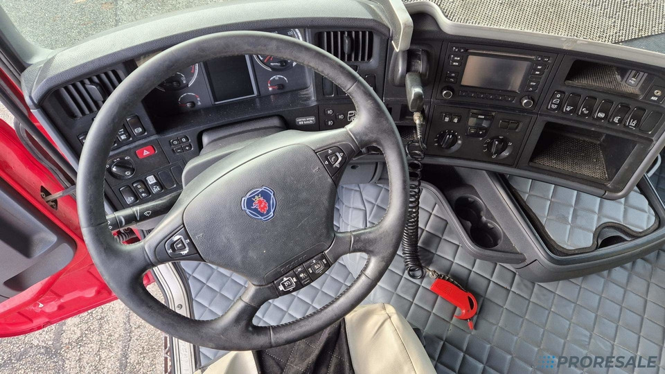 SCANIA R450 N320 HIGH LINE EURO 6 - Tractor unit: picture 4 SCANIA R450 N320 HIGH LINE EURO 6 - Tractor unit: picture 4