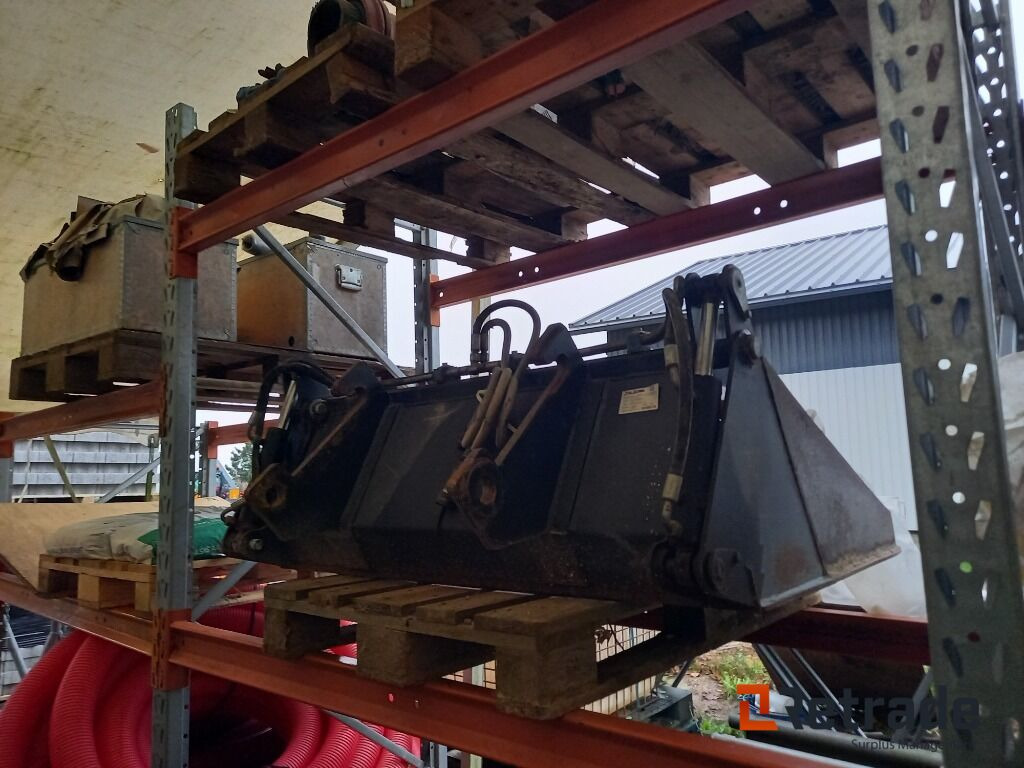 4 i 1 Skovl - Loader bucket: picture 2 4 i 1 Skovl - Loader bucket: picture 2