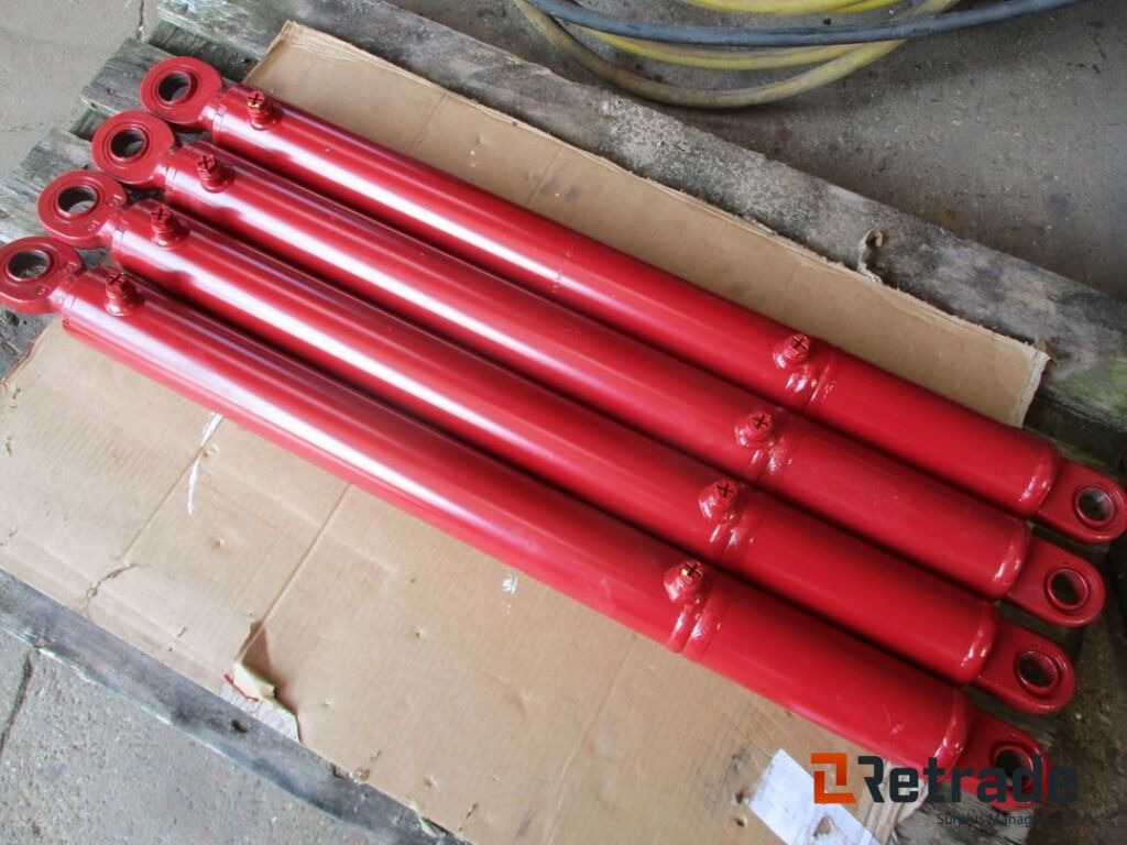 HYDRAULIK CYLINDER 4 STK. DOBBELTVIRKENDE / HYDRAULIC CYLINDER 4 PCS DOUBLE-ACTING - Agricultural machinery: picture 1 HYDRAULIK CYLINDER 4 STK. DOBBELTVIRKENDE / HYDRAULIC CYLINDER 4 PCS DOUBLE-ACTING - Agricultural machinery: picture 1