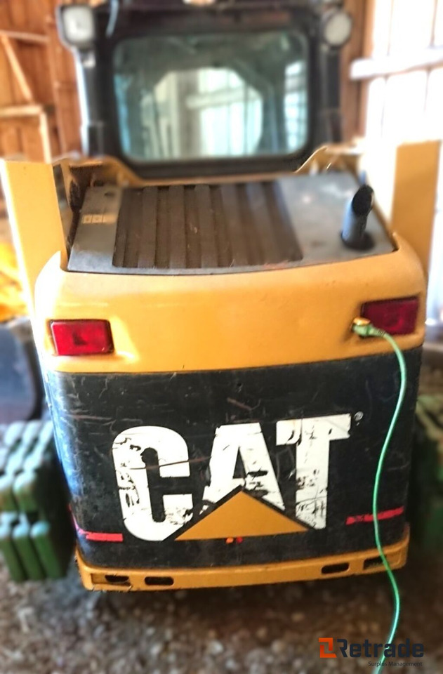 Cat 216 CAT 216 kompaktlaster – kun 2 290 timer - Skid steer loader: picture 4 Cat 216 CAT 216 kompaktlaster – kun 2 290 timer - Skid steer loader: picture 4