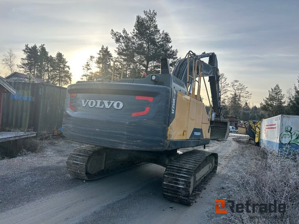 2014 Beltegraver 29 ton Volvo EC250 EL - Construction machinery: picture 3 2014 Beltegraver 29 ton Volvo EC250 EL - Construction machinery: picture 3