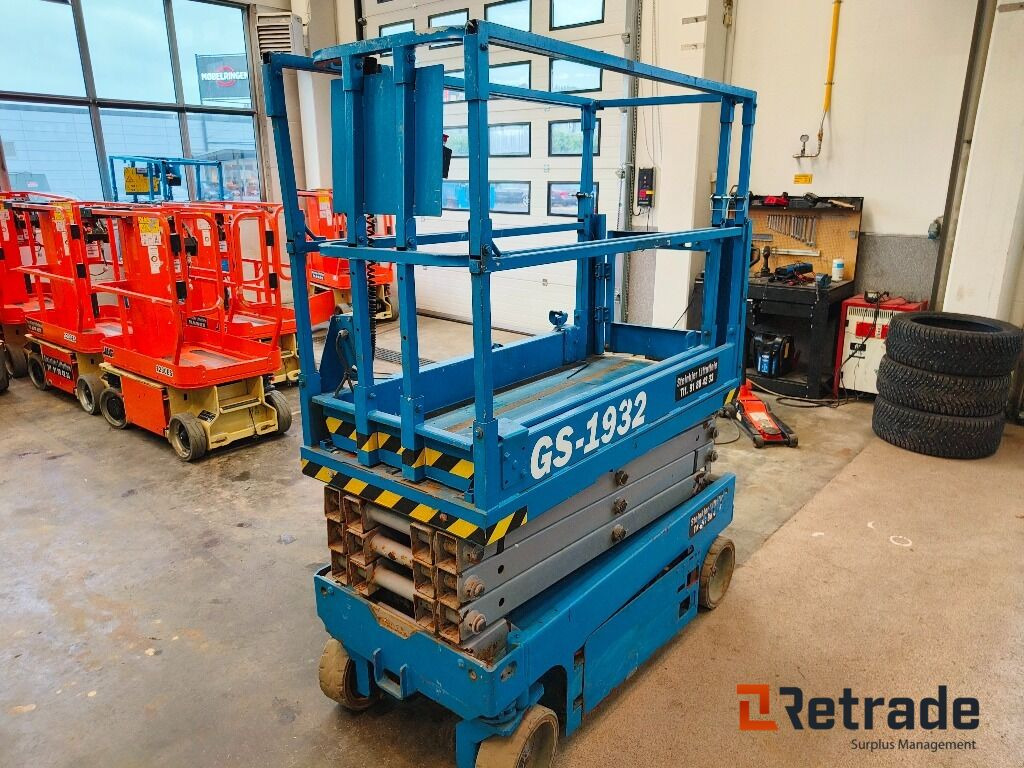 Sakselift Genie GS-1932 - Construction machinery: picture 3 Sakselift Genie GS-1932 - Construction machinery: picture 3