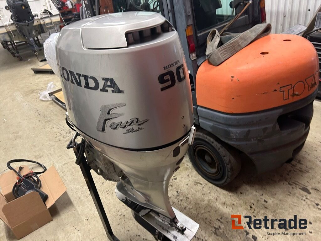 2000 Båt motor Honda Four Stroke 90 hk - Other machinery: picture 2 2000 Båt motor Honda Four Stroke 90 hk - Other machinery: picture 2