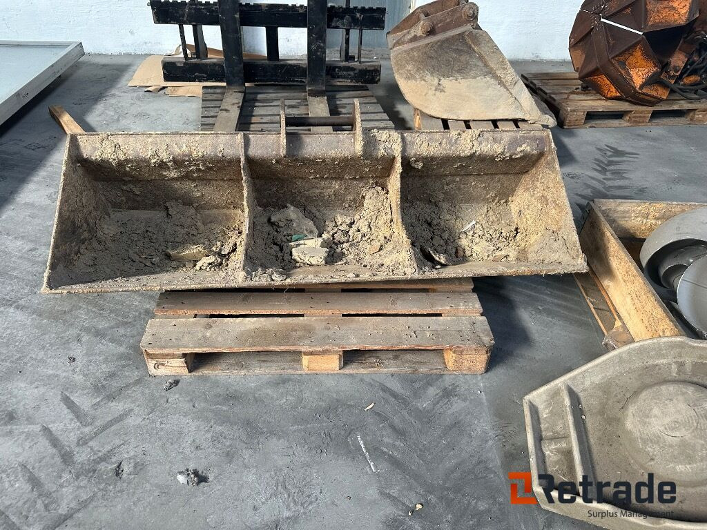 Planerskovl - Excavator bucket: picture 1 Planerskovl - Excavator bucket: picture 1