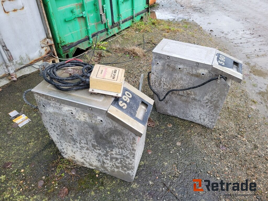 Sandspridare för lastbil Autoline S90 - Construction equipment: picture 2 Sandspridare för lastbil Autoline S90 - Construction equipment: picture 2