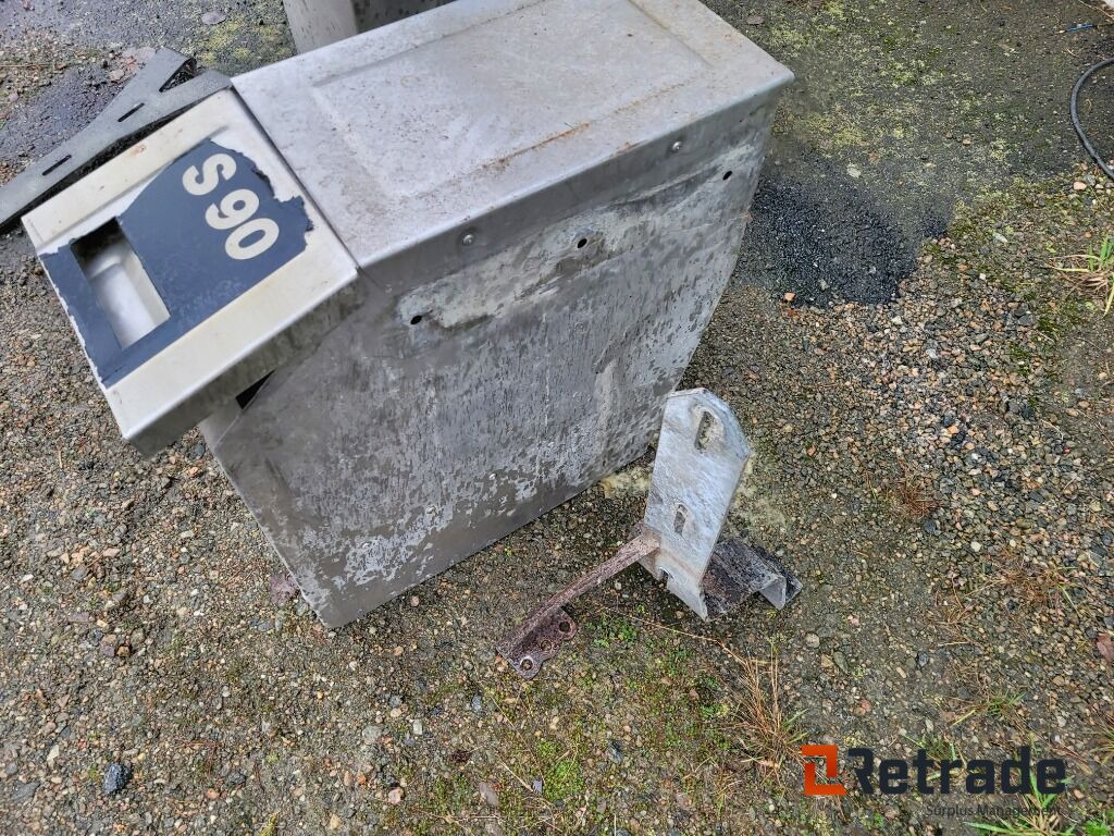 Sandspridare för lastbil Autoline S90 - Construction equipment: picture 4 Sandspridare för lastbil Autoline S90 - Construction equipment: picture 4