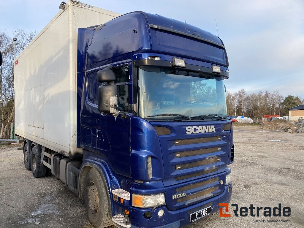 Skåpbil Scania R500LB6X2*4MNB Renoveringsobjekt - Box truck: picture 3 Skåpbil Scania R500LB6X2*4MNB Renoveringsobjekt - Box truck: picture 3