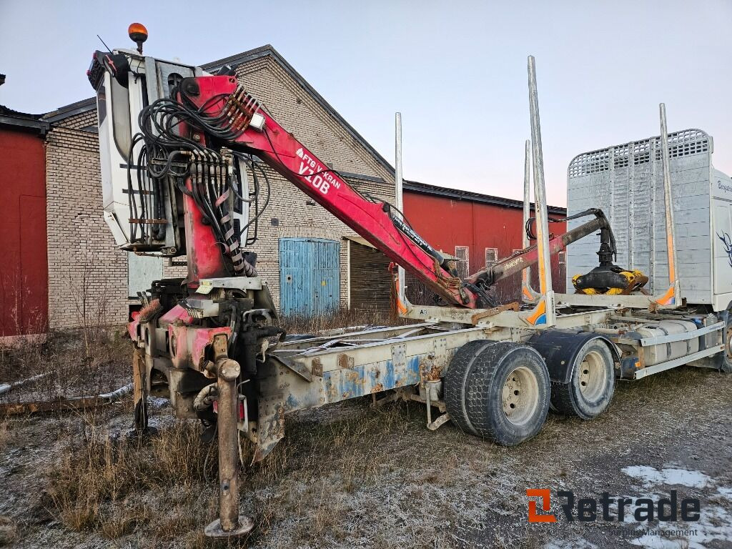 Timmerrede med kran - Loader crane: picture 1 Timmerrede med kran - Loader crane: picture 1