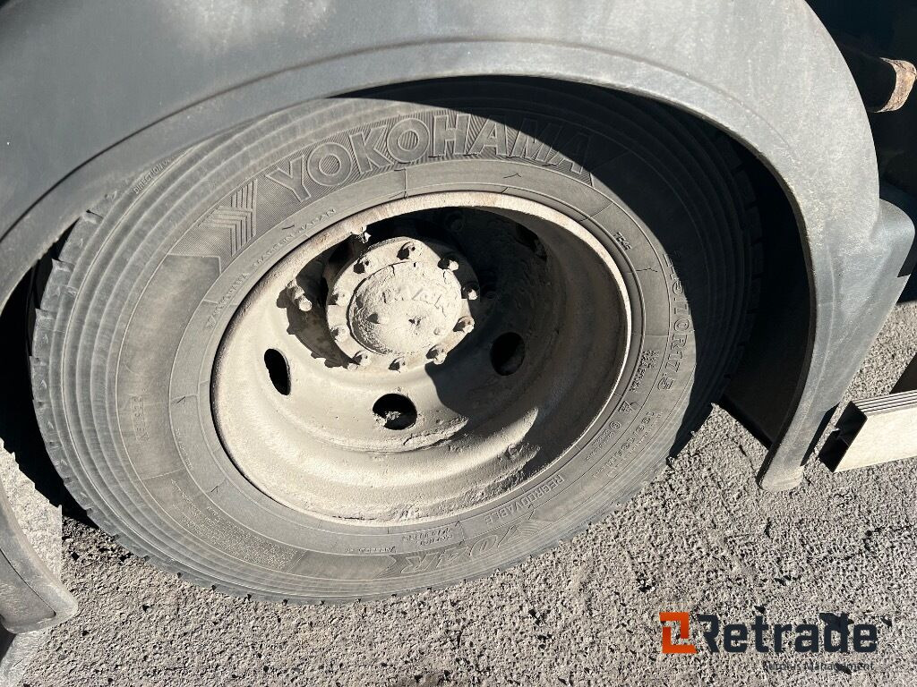 Box truck Truck Man TGL12.210 4X2BL: picture 9