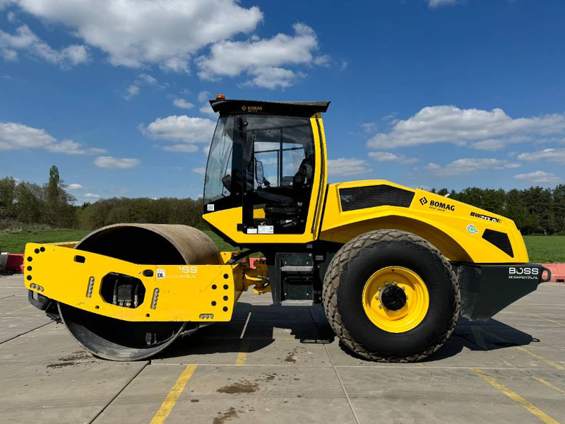 Bomag BW213D-5 - New / 2023 Model - Roller: picture 1 Bomag BW213D-5 - New / 2023 Model - Roller: picture 1